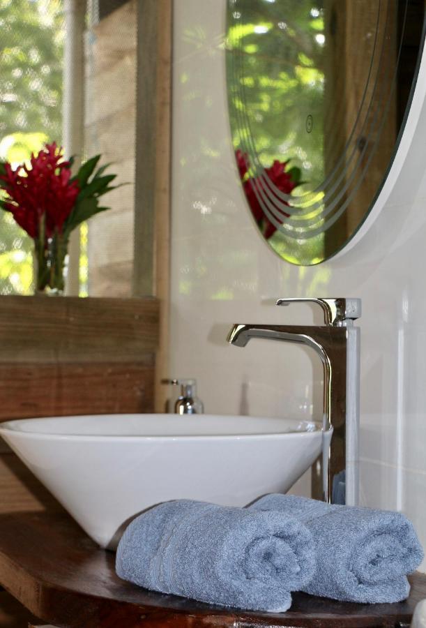 Eden Jungle Lodge Bocas Town Ngoại thất bức ảnh
